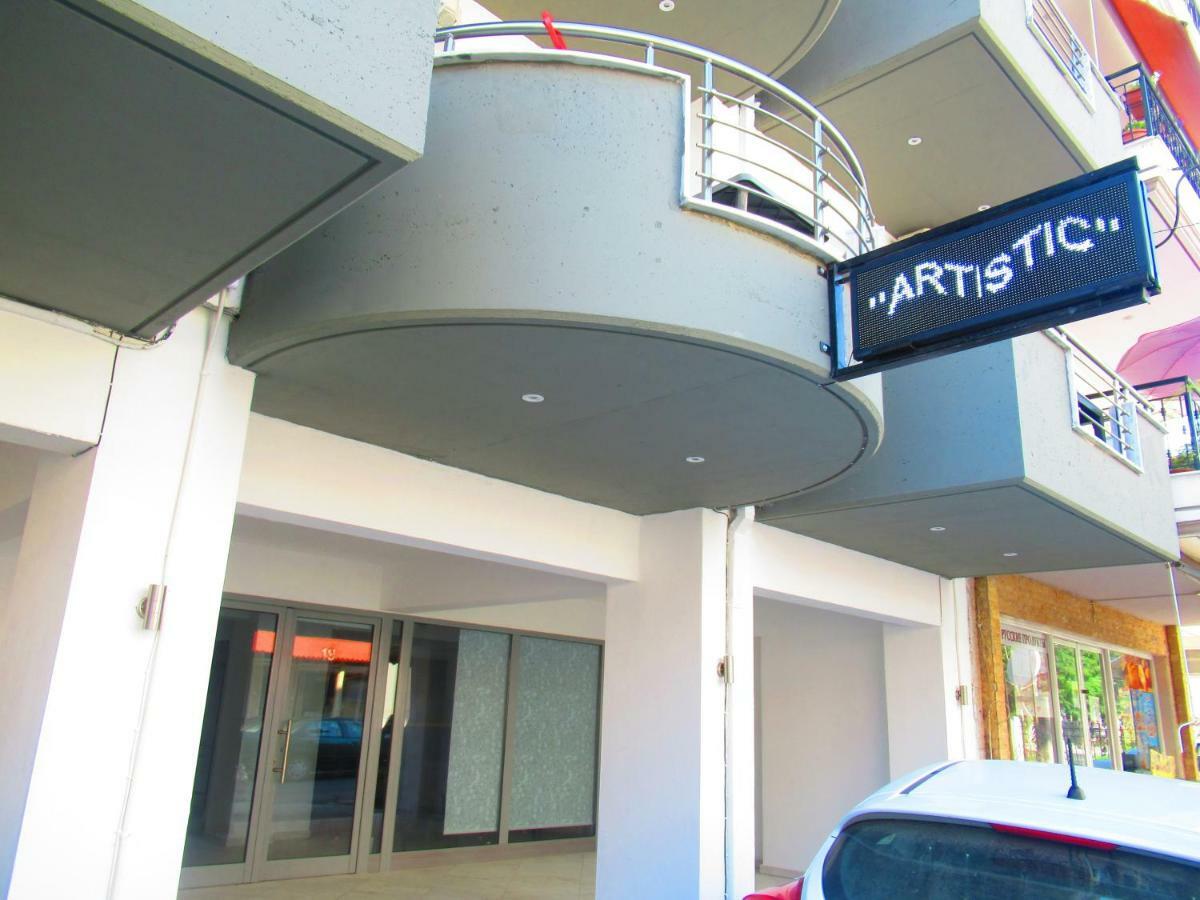 Artistic Rent Rooms & Apartments Nea Kallikrateia Bagian luar foto